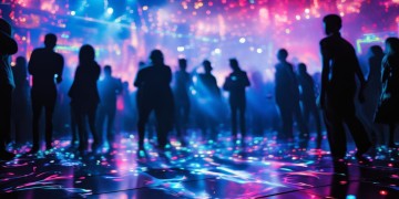 夜店里奥奥奥的歌究竟是什么？